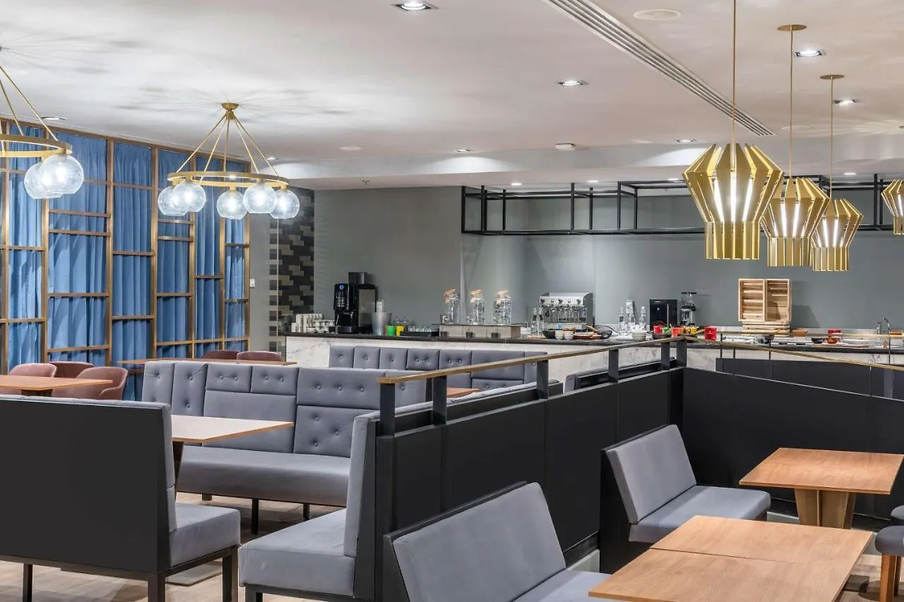 Park Inn By Radisson, Riyadh 4*,