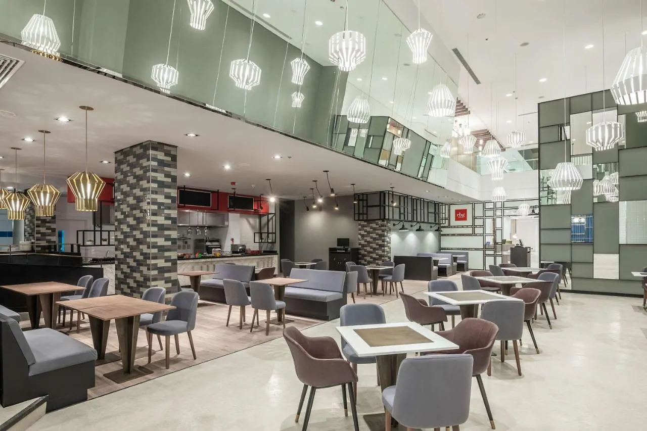 Park Inn By Radisson, Riyadh 4*,